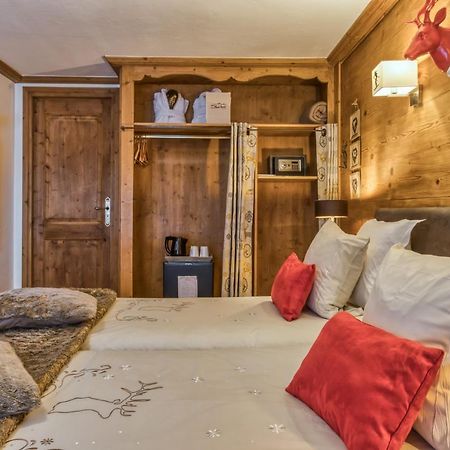 Les Monts Charvin Hotel Корчевел Екстериор снимка