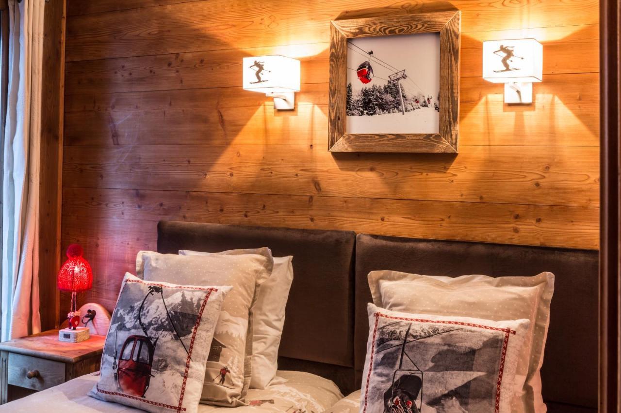 Les Monts Charvin Hotel Корчевел Екстериор снимка